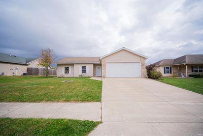 512 Freds Court, House other with 3 bedrooms, 2 bathrooms and null parking in Kendallville IN | Image 1