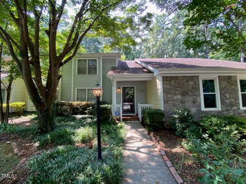 1505 Edgeside Ct, Raleigh, NC, 27609-3570 | Card Image