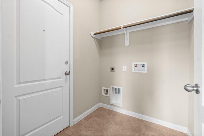 2827 Lockeridge Oaks Dr, House other with 4 bedrooms, 3 bathrooms and 2 parking in Spring TX | Image 24