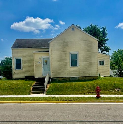 101 W South St, Anna, OH, 45302-5013 | Card Image