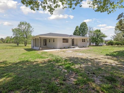 2725 Porter Rd, Mason, TN, 38049-7549 | Card Image