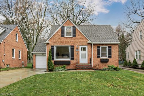 1608 Sunview Rd, Lyndhurst, OH, 44124-2841 | Card Image