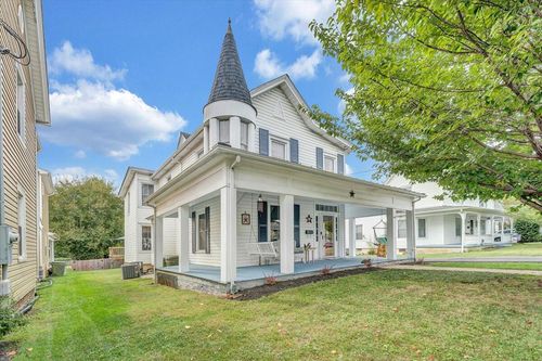 219 Academy St, Salem, VA, 24153-3739 | Card Image