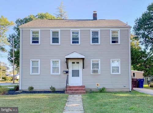31 W Grant St, Woodstown, NJ, 08098-1233 | Card Image