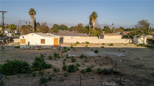 13728 Pierce St, Pacoima, CA, 91331-3741 | Card Image