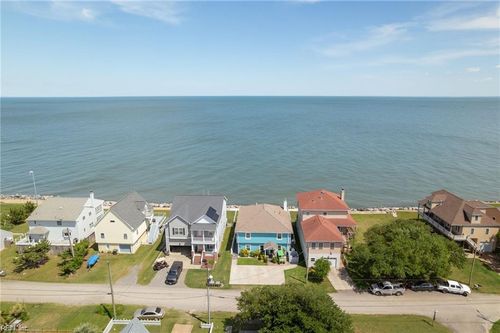 106 Lighthouse Dr, Hampton, VA, 23664-1916 | Card Image