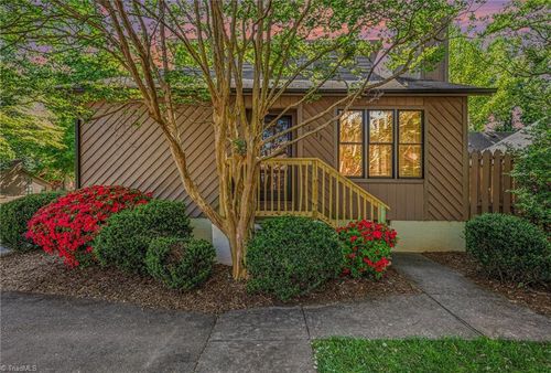 1913 Stonewood Drive, Winston Salem, NC, 27103 | Card Image