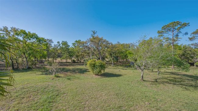 2230 Myakka Rd, House other with 2 bedrooms, 1 bathrooms and null parking in Sarasota FL | Image 67