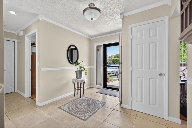 360 Quebec Ct, Condo with 3 bedrooms, 2 bathrooms and null parking in Royal Palm Beach FL | Image 11
