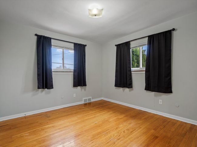 8527 Metropolitan Pkwy, House other with 3 bedrooms, 2 bathrooms and null parking in Sterling Heights MI | Image 12