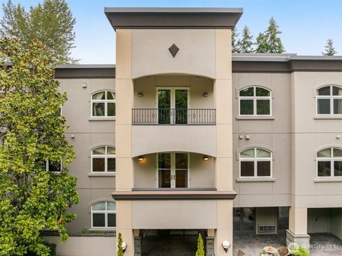 206-10398 Ne 17th St, Bellevue, WA, 98004-2876 | Card Image