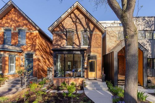 16 Bruce St, Hamilton, ON, L8P3M6 | Card Image
