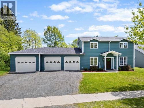 126 Mcgregor St, Fredericton, NB, E3G7V5 | Card Image