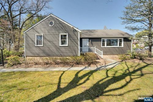 205 Franklin Tpke, Ramsey, NJ, 07446-1630 | Card Image