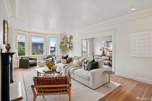 301-2111 Hyde St, San Francisco, CA, 94109-1719 | Card Image