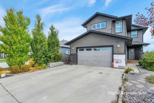 5722 45 Avenue Close, Rocky Mountain House, AB, T4T | Card Image