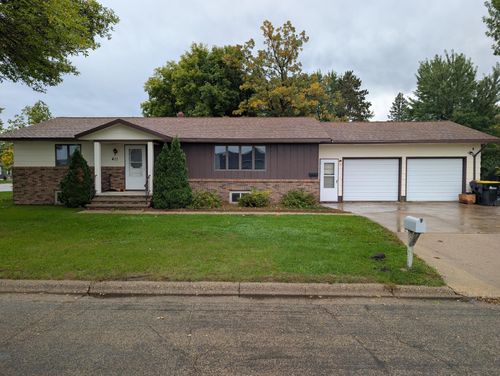 411 6th Ave Sw, Perham, MN, 56573-1667 | Card Image