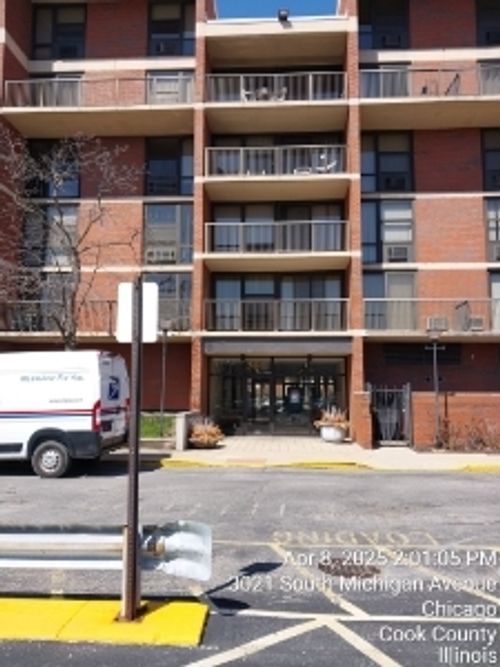 506-3041 S Michigan Ave, Chicago, IL, 60616-3249 | Card Image