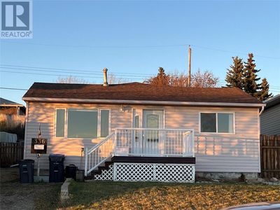 336 100 B Ave, House other with 3 bedrooms, 1 bathrooms and null parking in Dawson Creek BC | Image 1