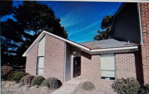 1 Upton Ct, Greenville, NC, 27858-9200 | Card Image