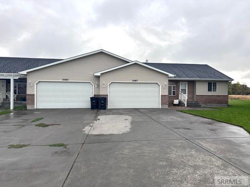 1067 Midway Ave, Ammon, ID, 83406-4525 | Card Image