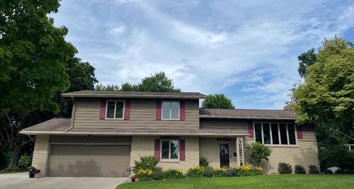 319 Garden Rd, Albert Lea, MN, 56007-1415 | Card Image
