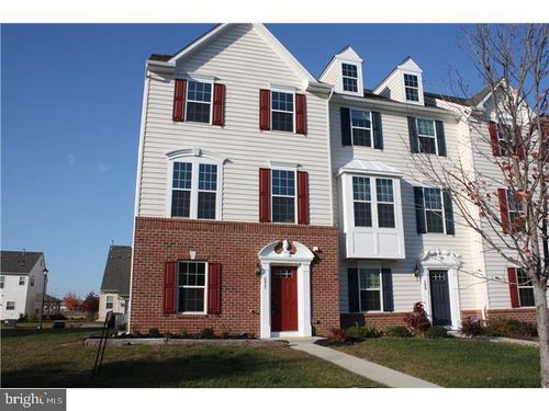 511 Ann Moore St, DOVER, DE, 19904-4001 | Card Image