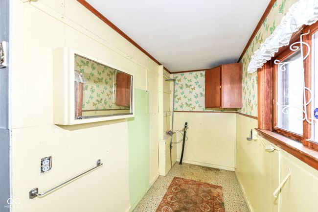 Utility room for washer and dryer | Image 21