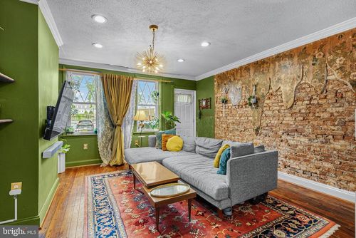 2567 Trenton Ave, PHILADELPHIA, PA, 19125-1731 | Card Image