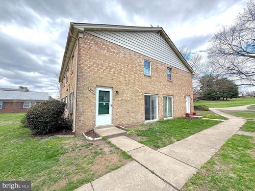34-9671 Hagel Cir, LORTON, VA, 22079-4316 | Card Image