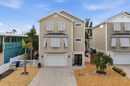 5390 Gulf Dr, HOLMES BEACH, FL, 34217-1775 | Card Image