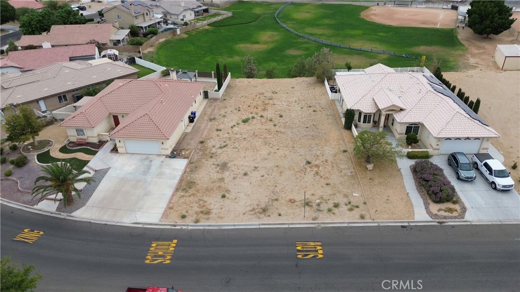 Land in Helendale 4