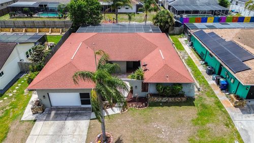 7556 High Pines Ct, PORT RICHEY, FL, 34668-5825 | Card Image