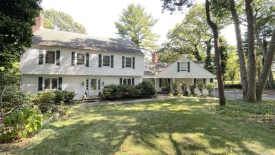 12 Three Pond Road, House other with 5 bedrooms, 3 bathrooms and null parking in Smithtown NY | Image 1