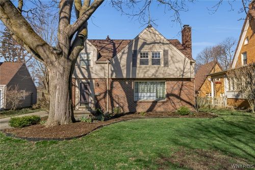 87 Monroe Dr, Amherst, NY, 14221-6825 | Card Image