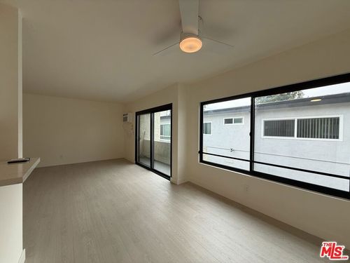 6-3660 Watseka Avenue, Los Angeles, CA, 90034 | Card Image