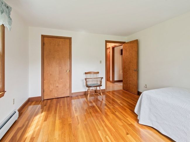 32 Westview Dr, House other with 3 bedrooms, 2 bathrooms and 6 parking in Sutton MA | Image 7