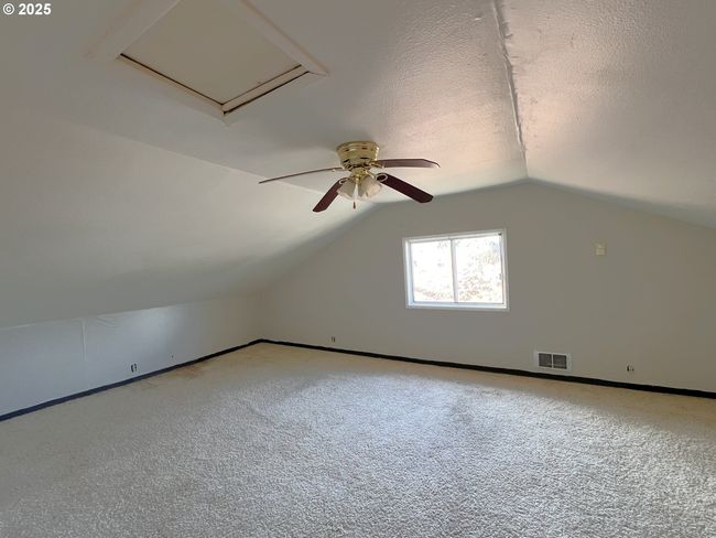 Bedroom-Upper | Image 32