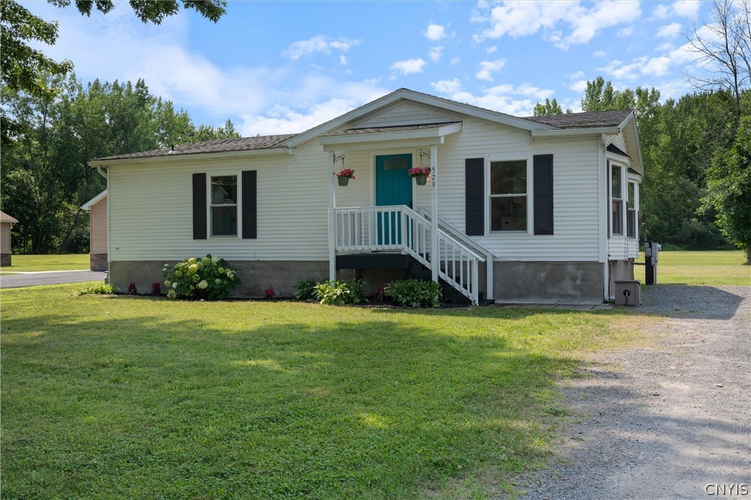 Elm St, Oneida, NY 13421