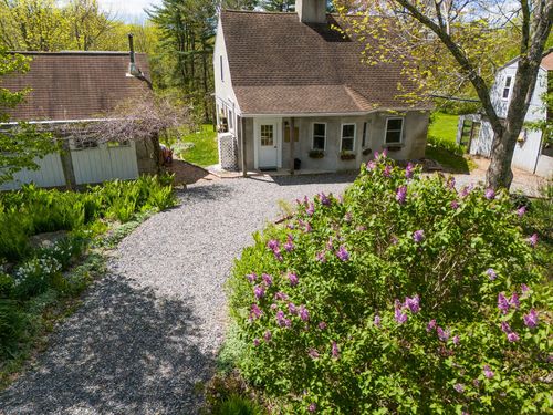 9 Juniper Lane, Damariscotta, ME, 04543 | Card Image