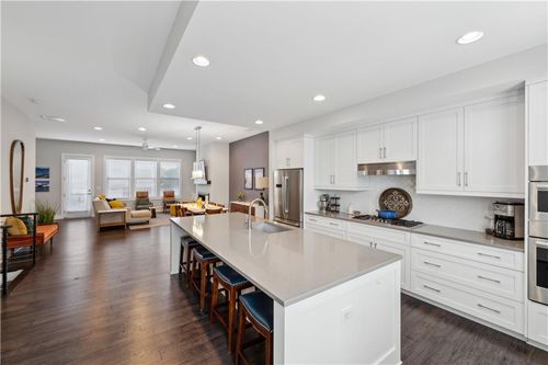 unit-3-215 Arizona Ave Ne, Atlanta, GA, 30307-2260 | Card Image