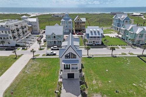 507 Sunrise Ave, Port Aransas, TX, 78373 | Card Image