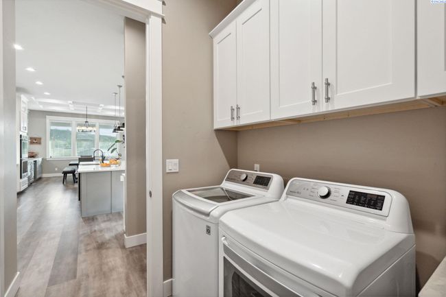 102909 E 1023 Pr Se, Home with 4 bedrooms, 5 bathrooms and null parking in Kennewick WA | Image 38