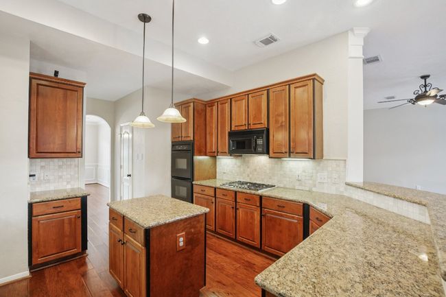 6611 Haughton Dr, House other with 4 bedrooms, 3 bathrooms and 3 parking in Spring TX | Image 12