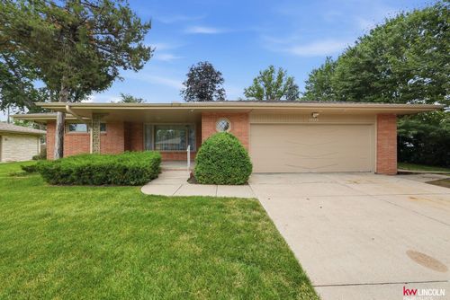 14611 Oak Lane, Waverly, NE, 68462 | Card Image