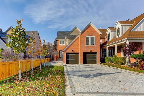 40 Waterbridge Lane, Markham, ON, L3R8V9 | Card Image