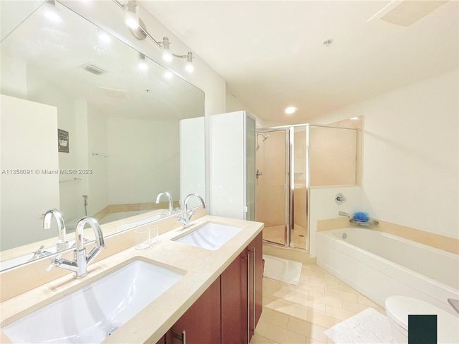1006-S - 79 Sw 12 Th St, Condo with 2 bedrooms, 2 bathrooms and null parking in Miami FL | Image 13