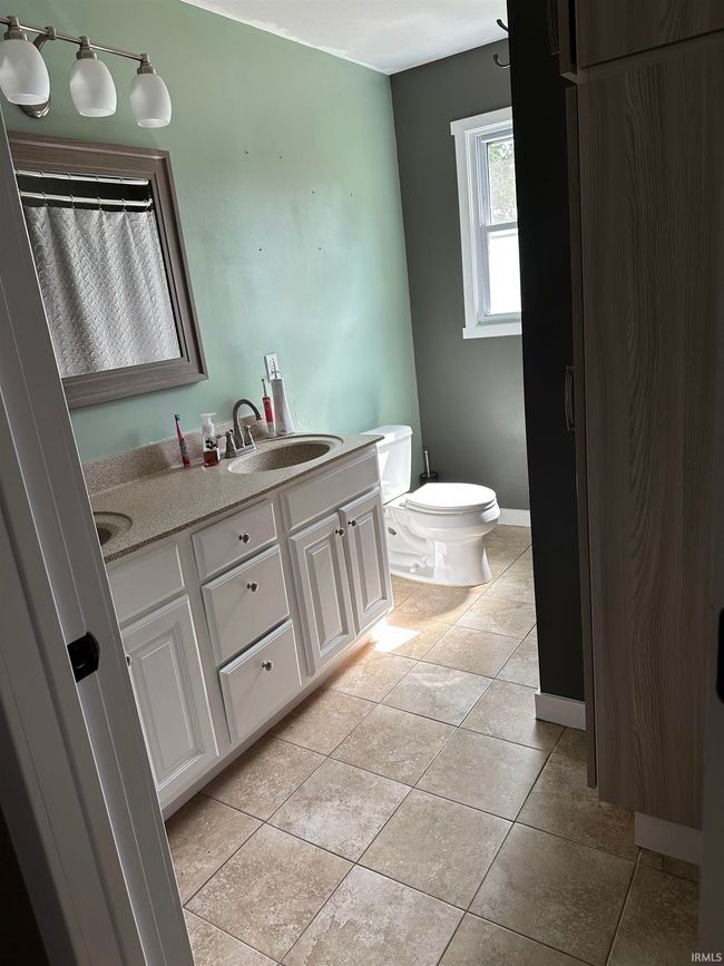 4096 E South St, House other with 3 bedrooms, 2 bathrooms and null parking in Saint Anthony IN | Image 17