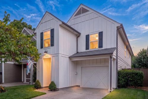 1076 Blythe St, Memphis, TN, 38104-5806 | Card Image
