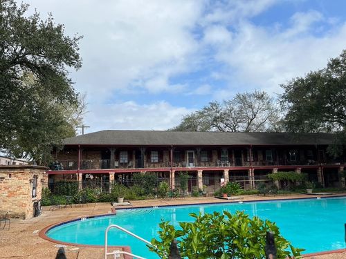 9-5216 Arboles Dr, Houston, TX, 77035-2821 | Card Image